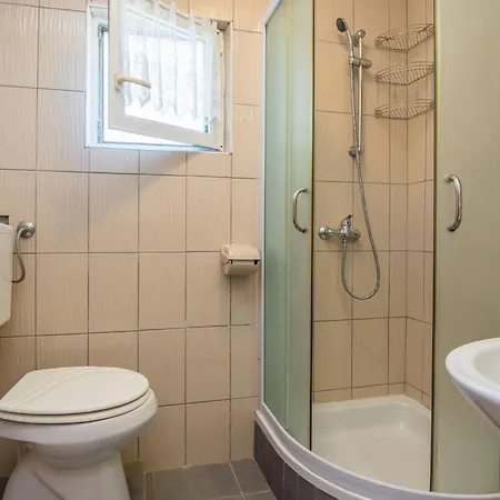 Horvatic 2 By Interhome Apartman Vir